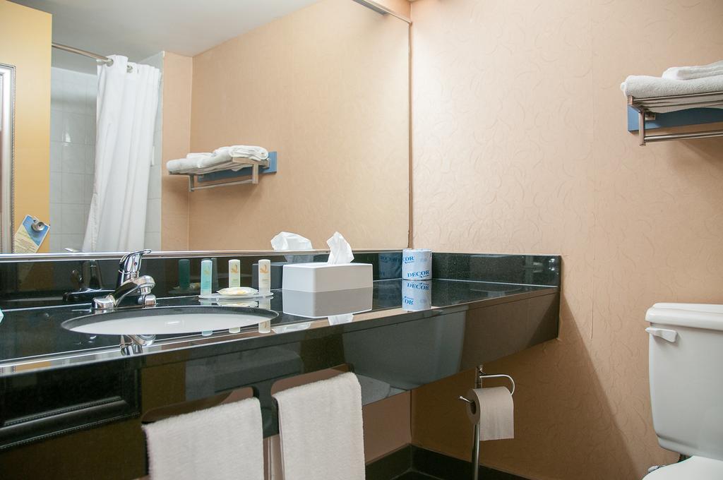 Lelux Hotel Montréal Eksteriør billede